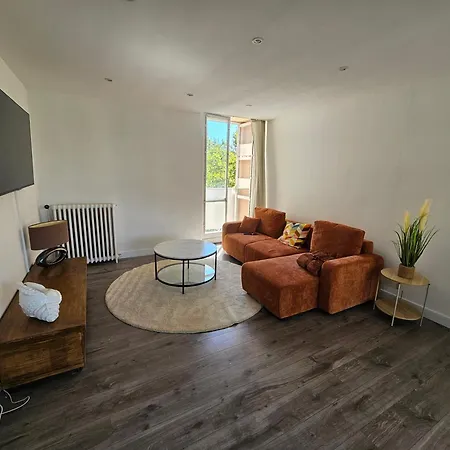 Apartment T4 - Au Pied De La Gare - Parking *