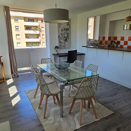 Apartment T4 - Au Pied De La Gare - Parking *